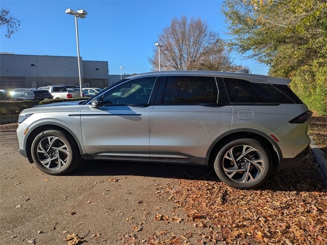 2024 Lincoln Nautilus Premiere photo 2