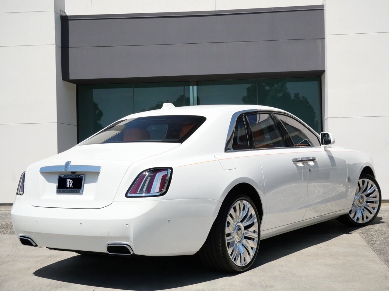 2025 Rolls Royce Ghost RR photo 2