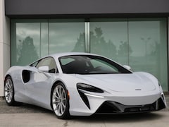 2024 McLaren Artura Coupe
