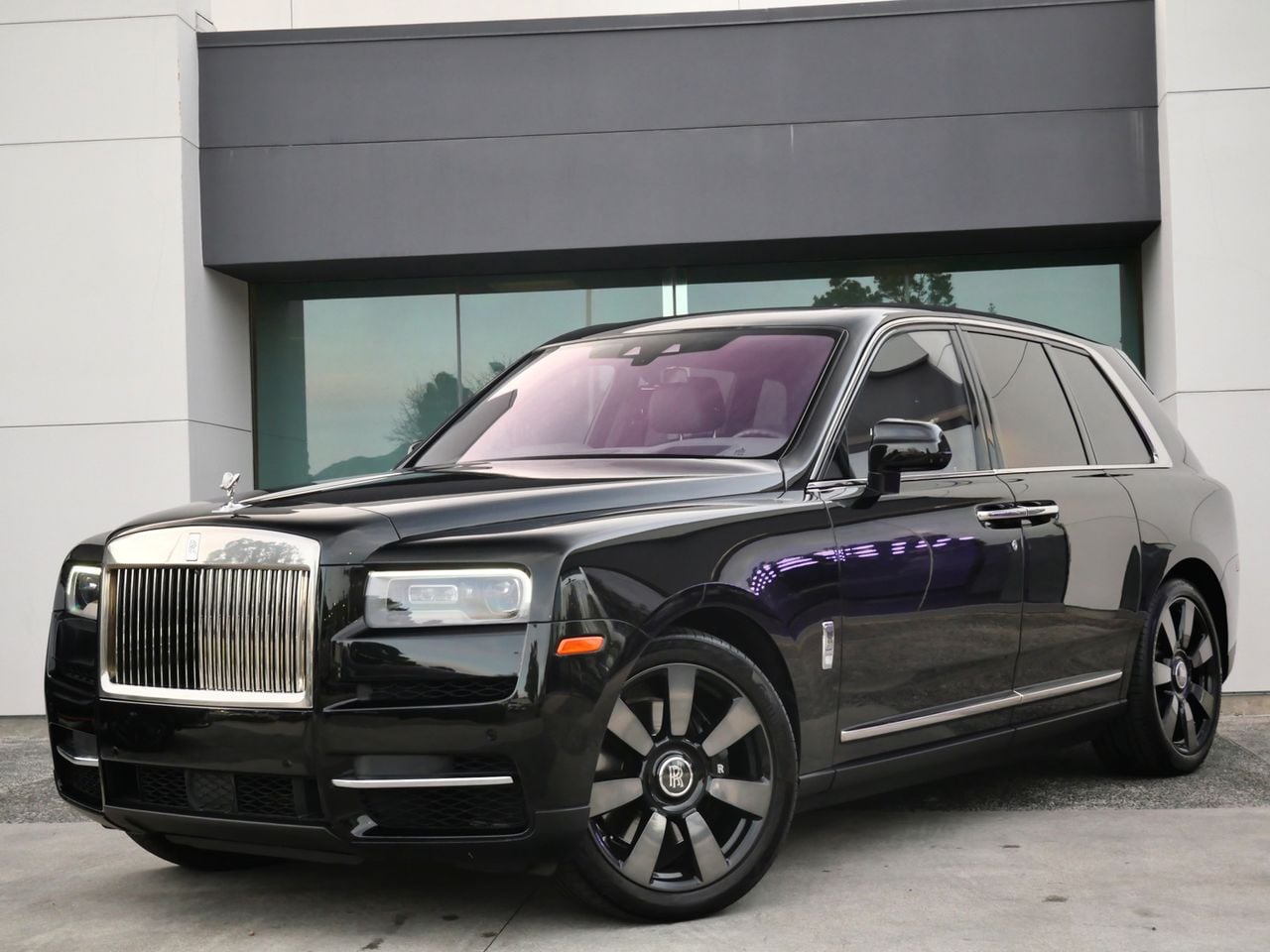 2023 Rolls-Royce Cullinan SUV 