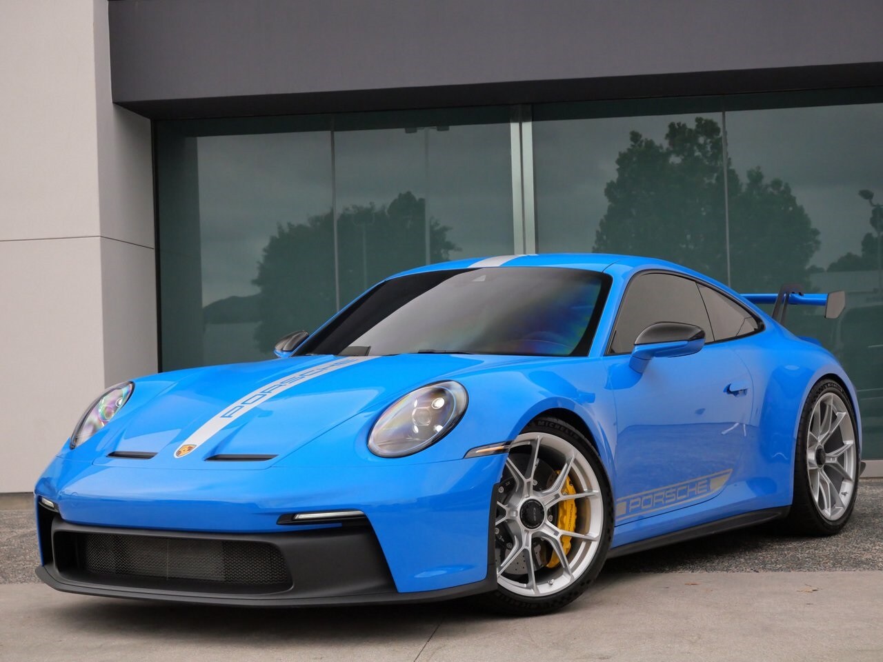 2024 Porsche 911 GT3 Coupe photo 3