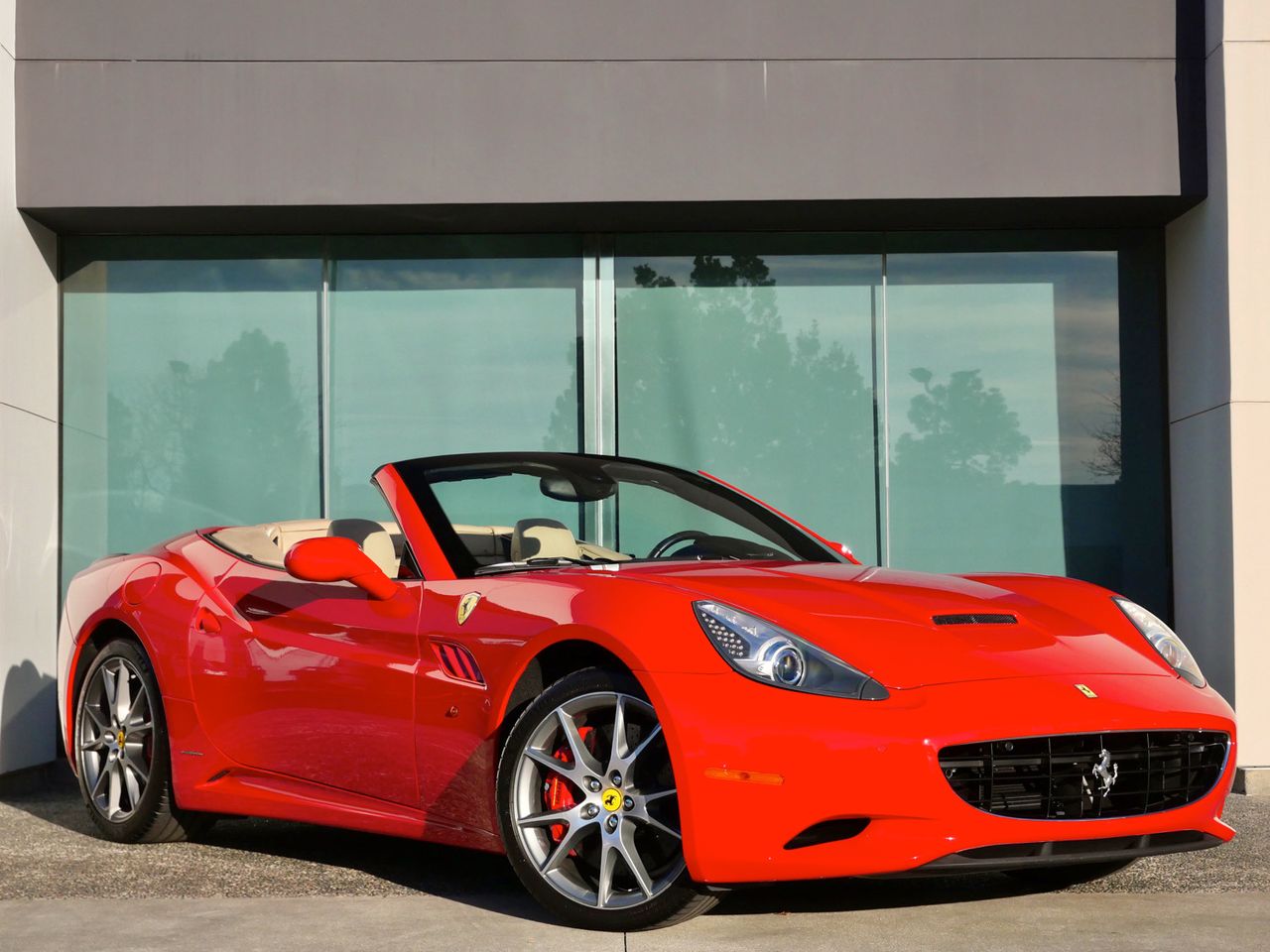 2013 Ferrari California Base