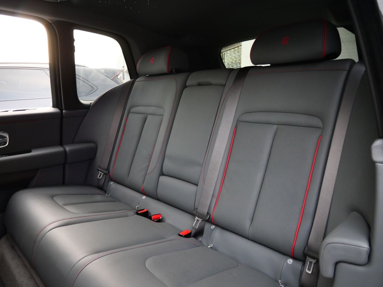 2023 Rolls-Royce Cullinan photo 3