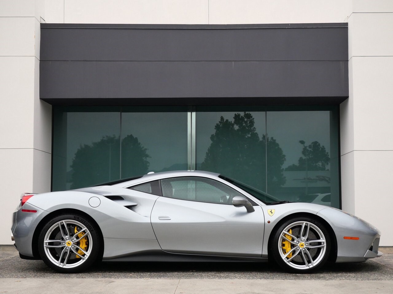2018 Ferrari 488 GTB photo 4