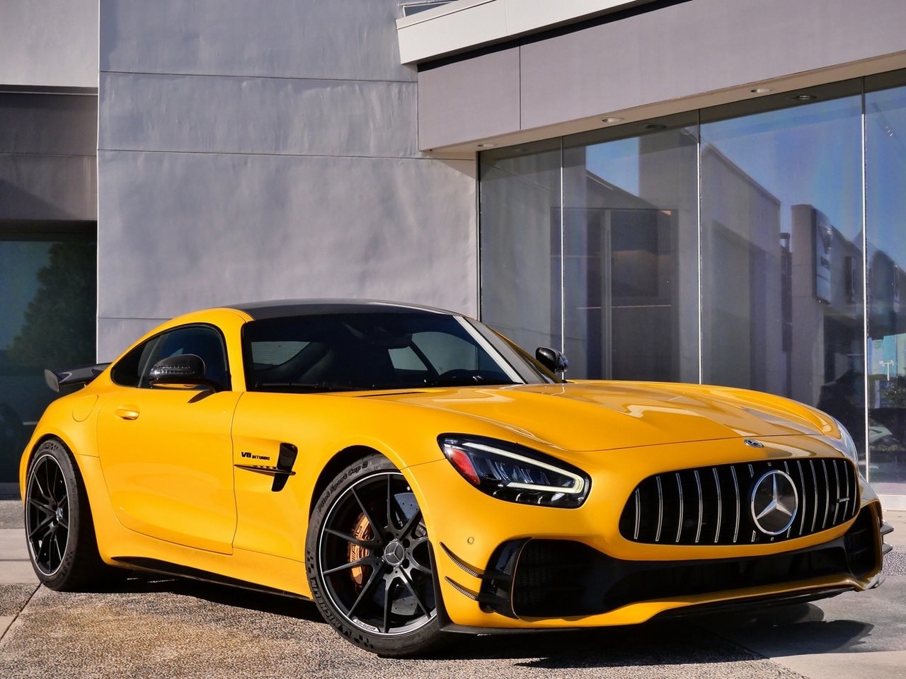 2020 Mercedes-Benz AMG GT Coupe R's photo