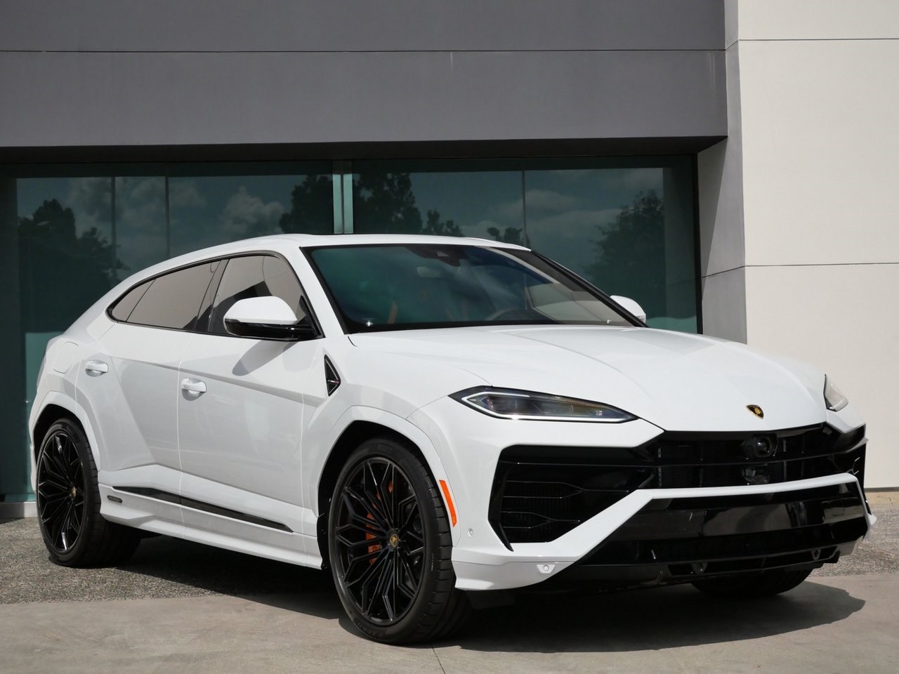 2025 Lamborghini Urus SE's photo