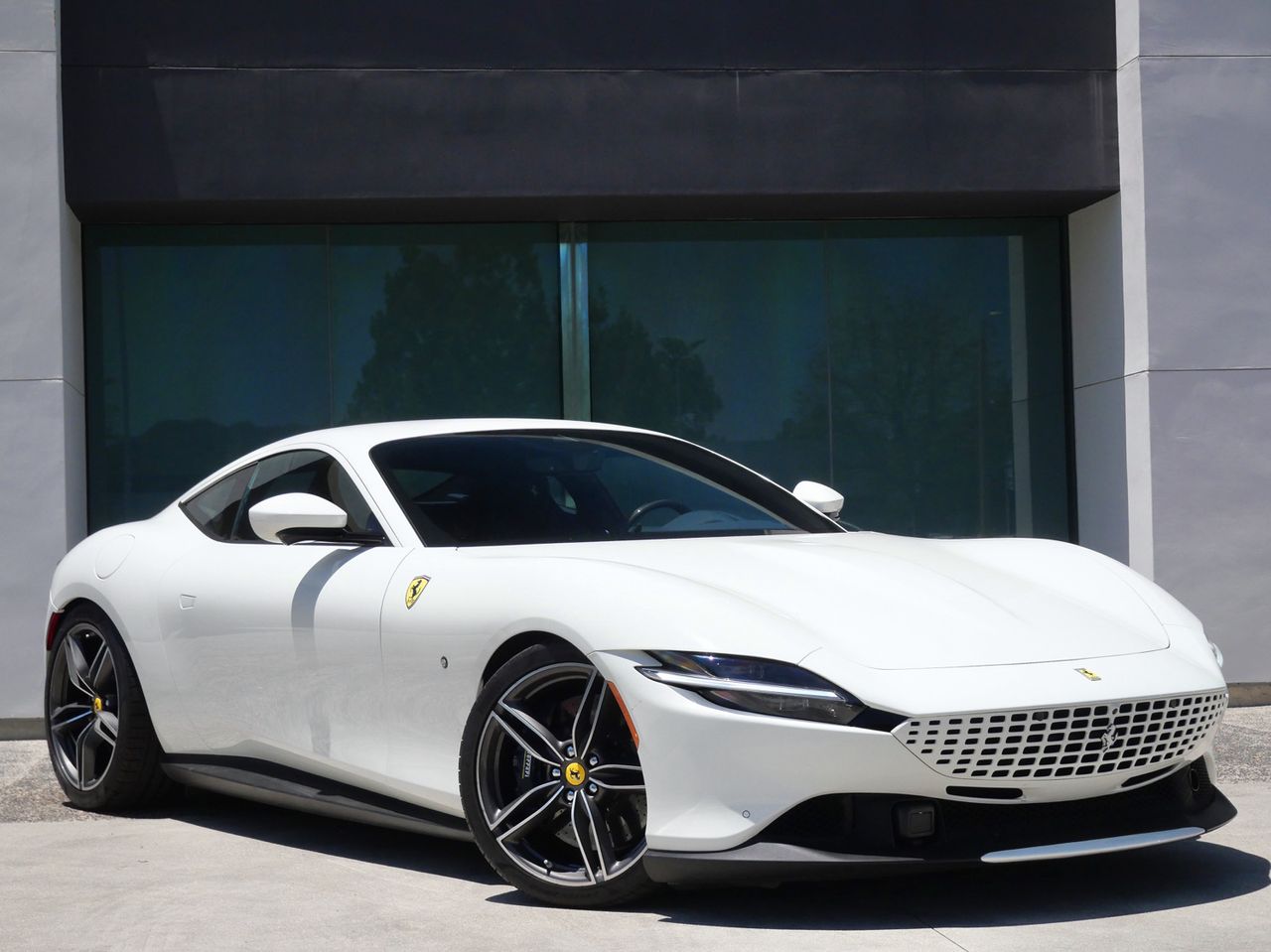 2022 Ferrari Roma -'s photo