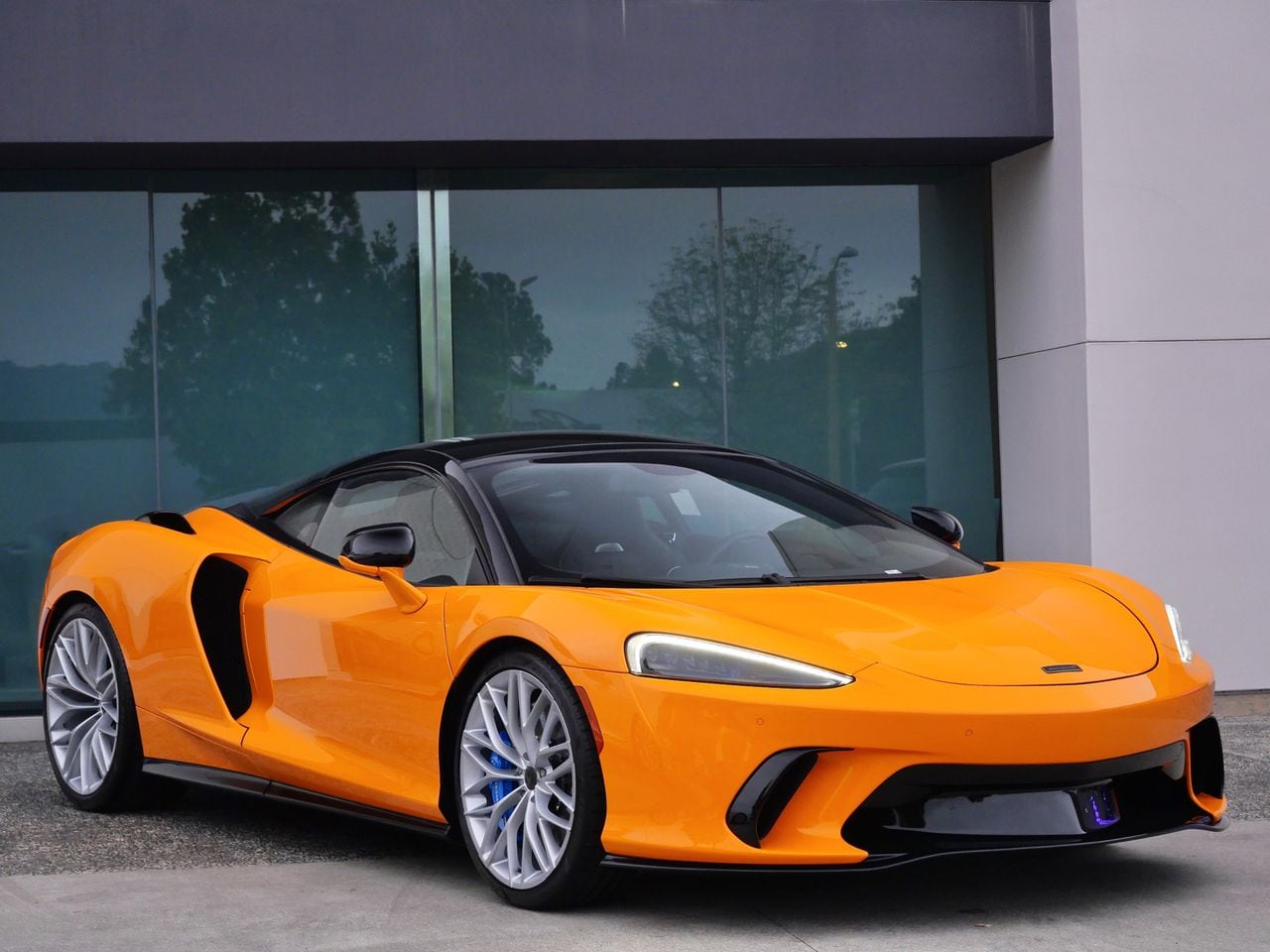 2026 McLaren GTS -'s photo