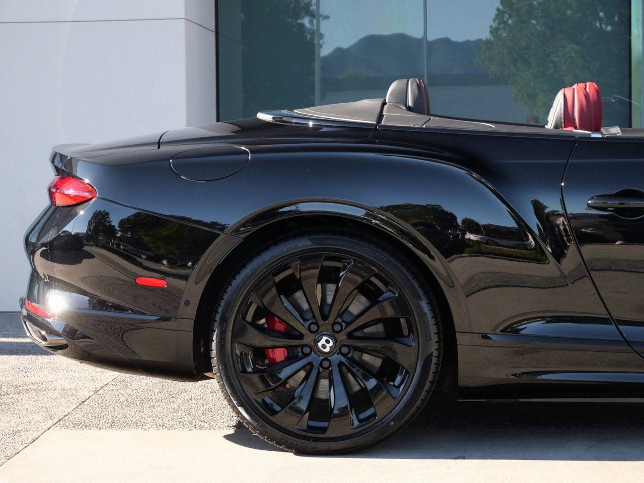 2026 Bentley Continental GTC Azure - Photo 8