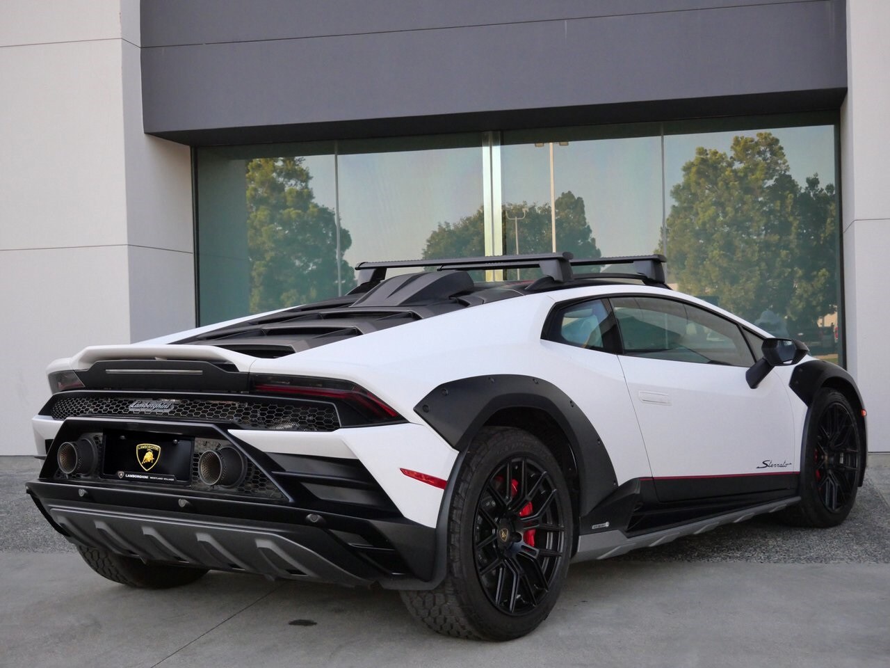 2023 Lamborghini Huracan Sterrato Coupe photo 3