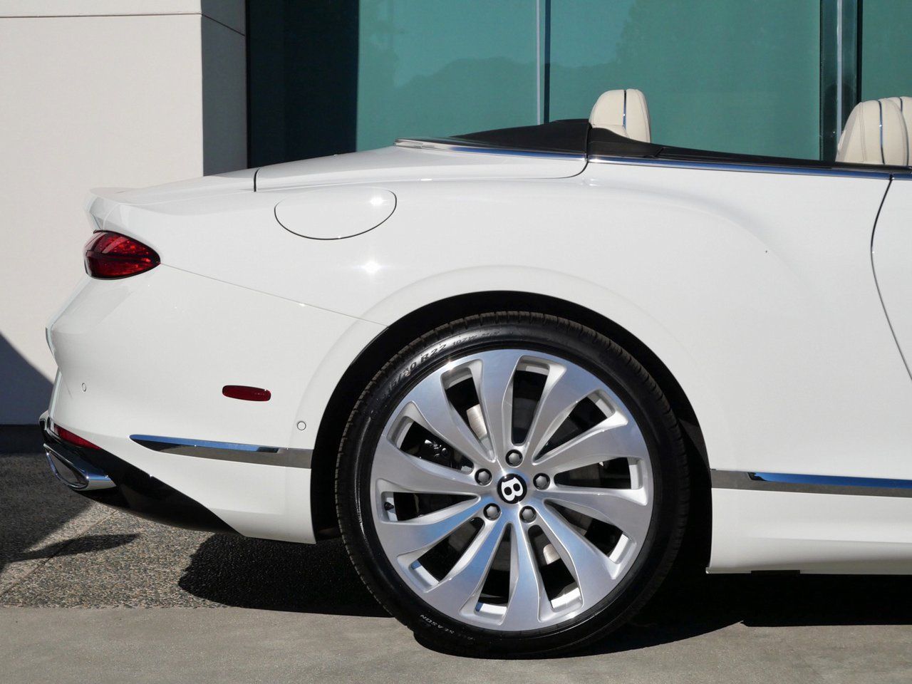 2026 Bentley Continental GTC Base - Photo 10