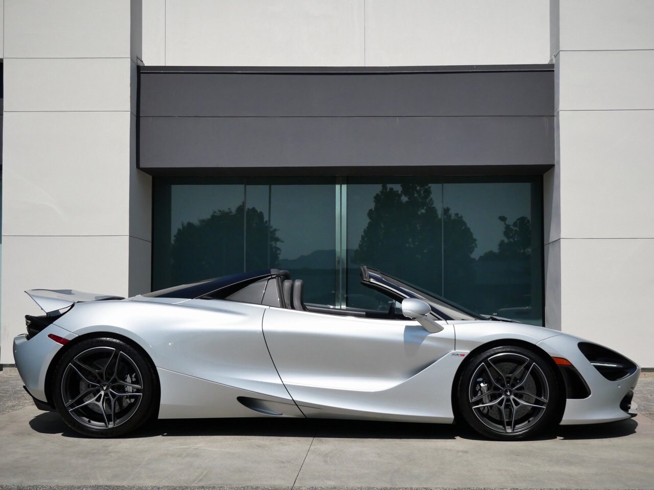 2020 Mclaren 720S Spider photo 3