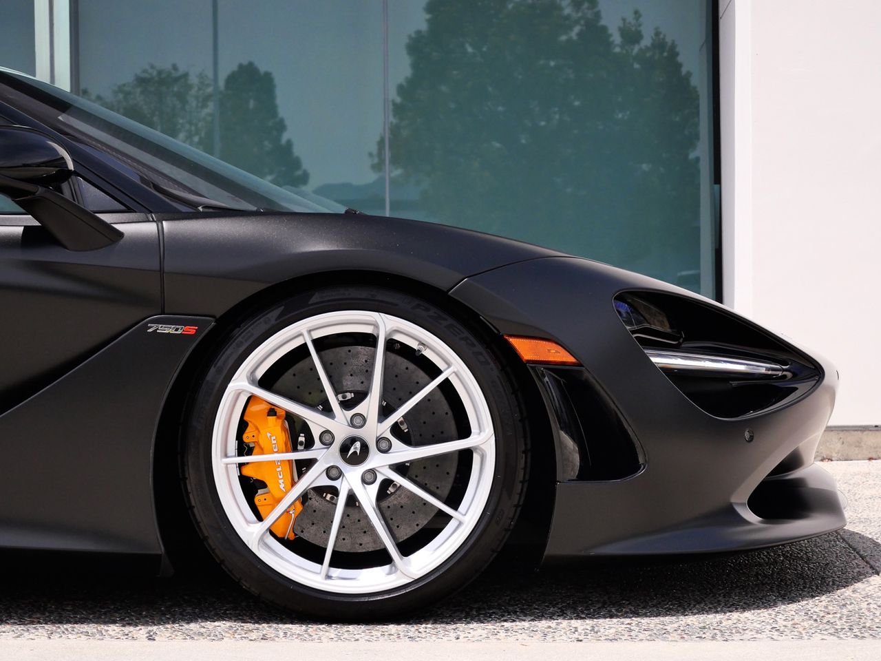 2024 McLaren 750S photo 6