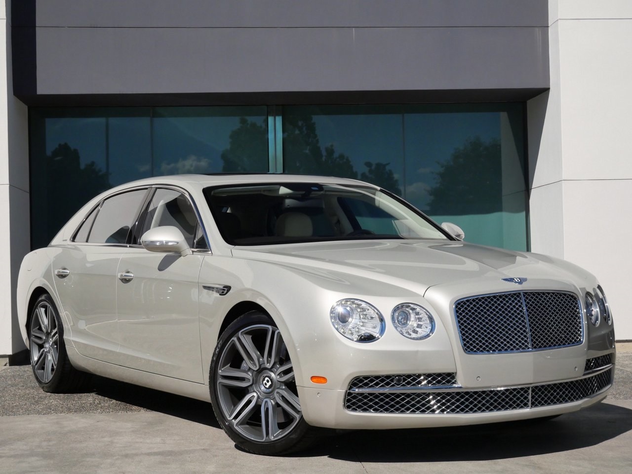 2016 Bentley Flying Spur Sedan 