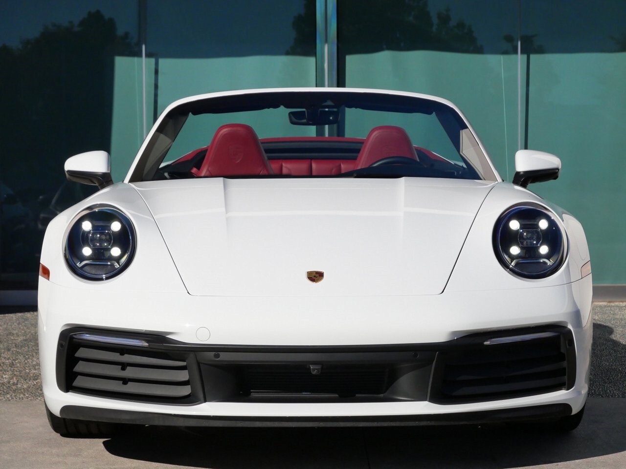 2021 Porsche 911 Cabriolet photo 2