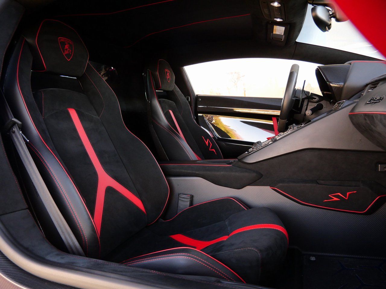 2016 Lamborghini Aventador LP750-4 Superveloce photo 3