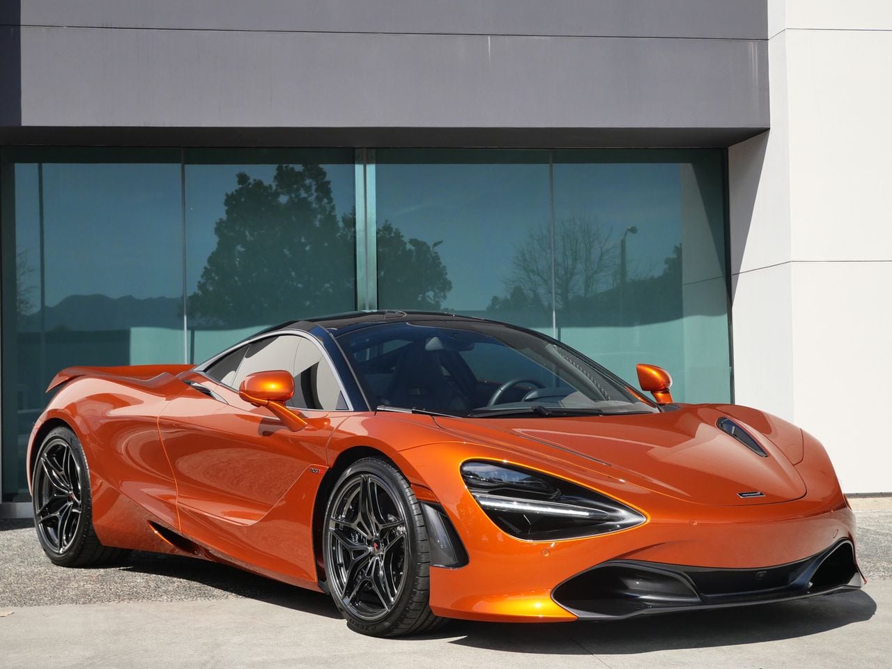 2018 McLaren 720S Base