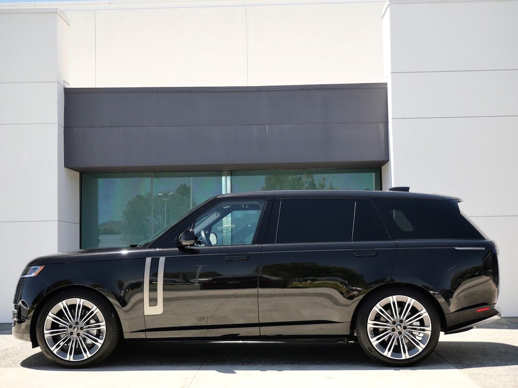 Used 2025 Land Rover Range Rover SE SUV
