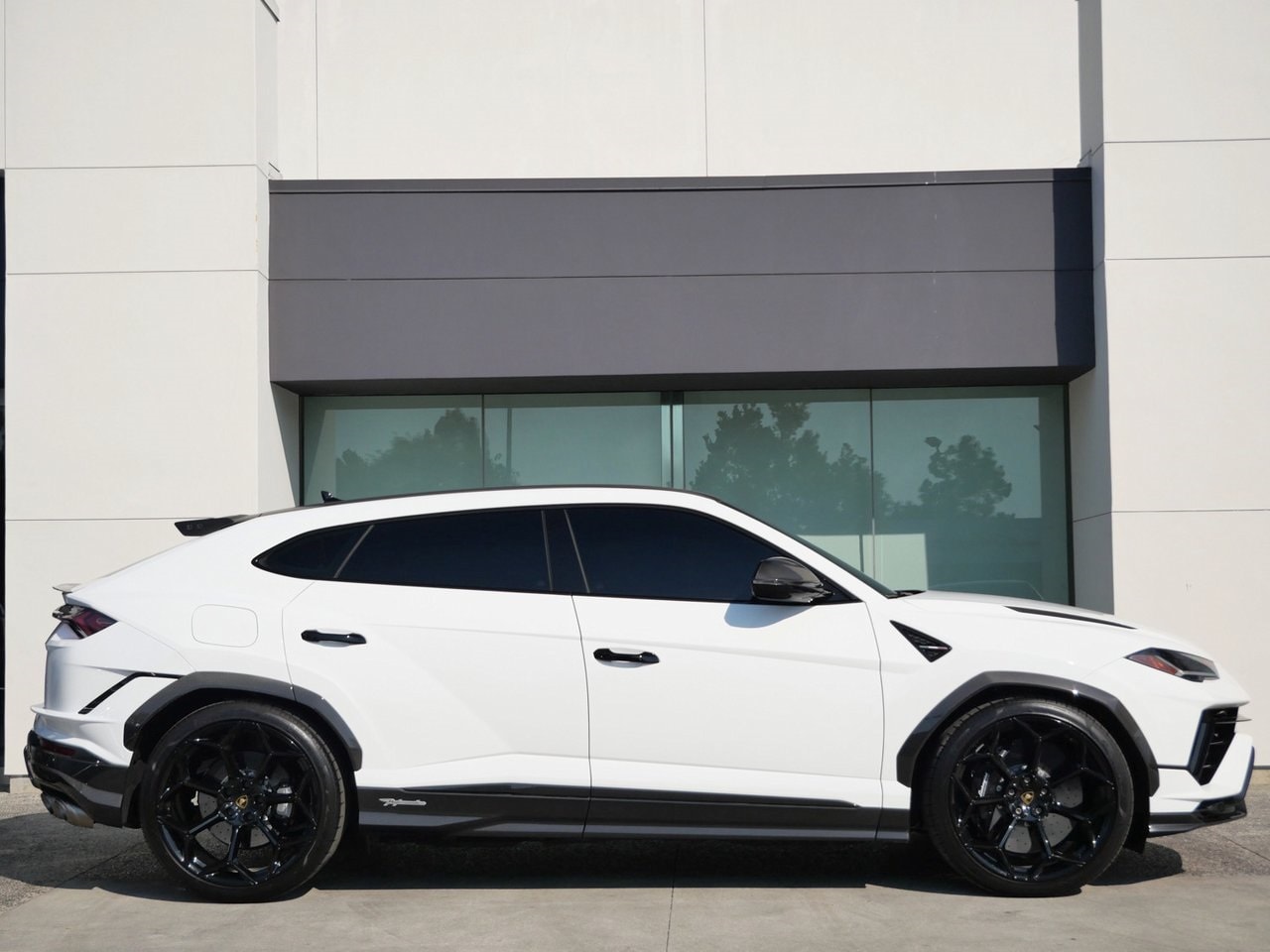 Certified 2023 Lamborghini Urus Performante with VIN ZPBUC3ZL5PLA25100 for sale in Thousand Oaks, CA