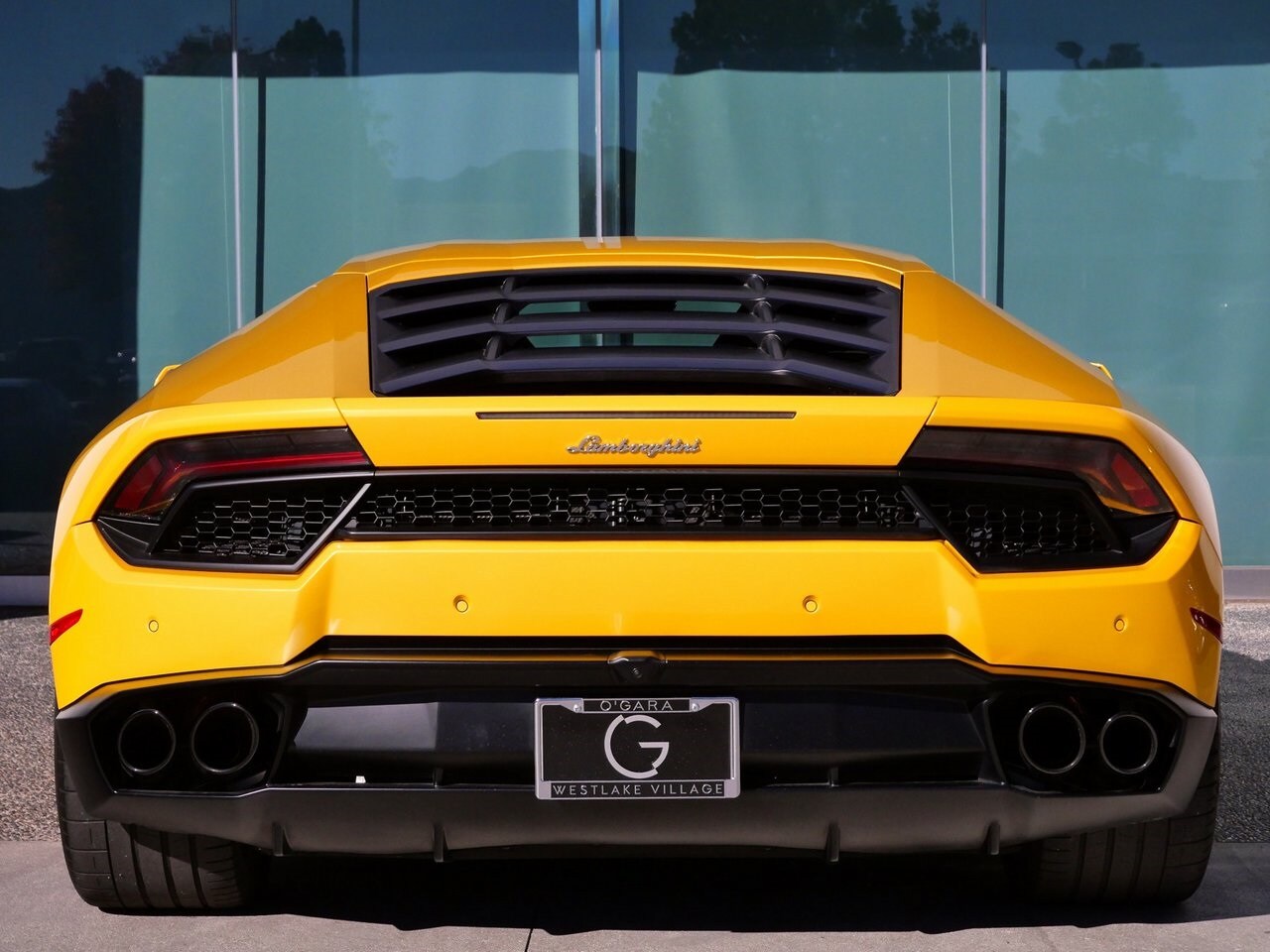 2018 Lamborghini Huracan Coupe photo 4