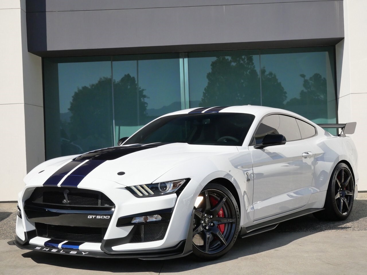 2022 Ford Mustang Shelby GT500 photo 3