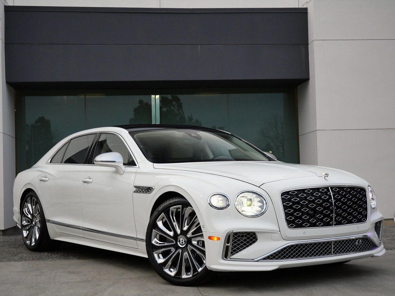 2026 Bentley Flying Spur Speed's photo