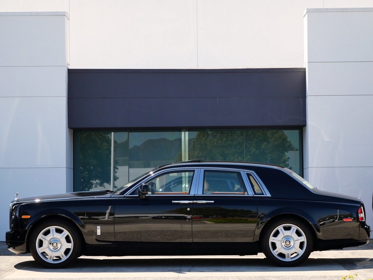 2015 Rolls Royce Phantom RR01 photo 3