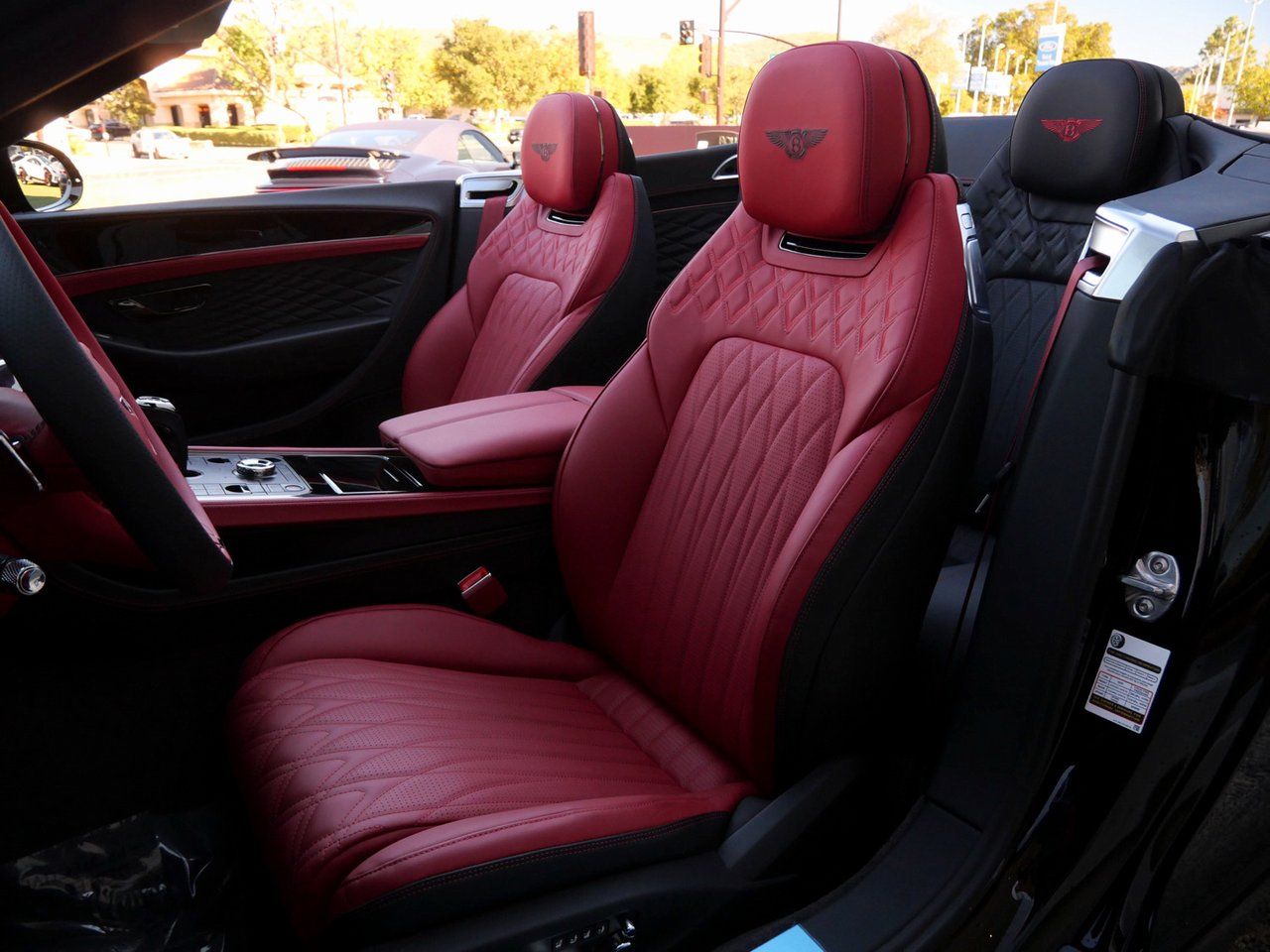 2026 Bentley Continental GTC Azure - Photo 11