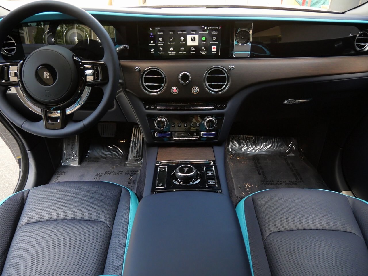 2026 Rolls Royce Spectre photo 4