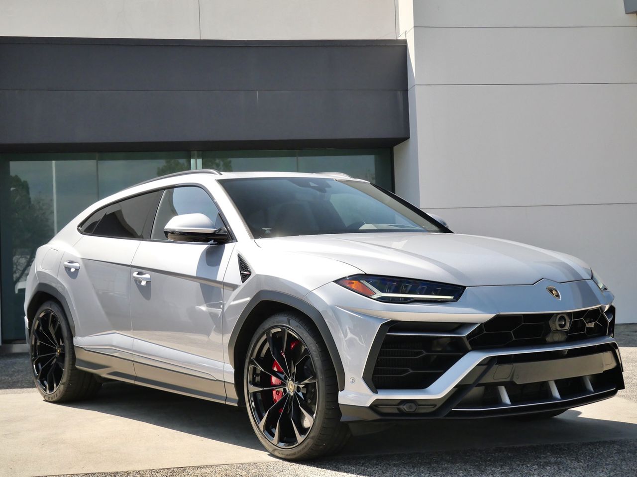 2021 Lamborghini Urus's photo