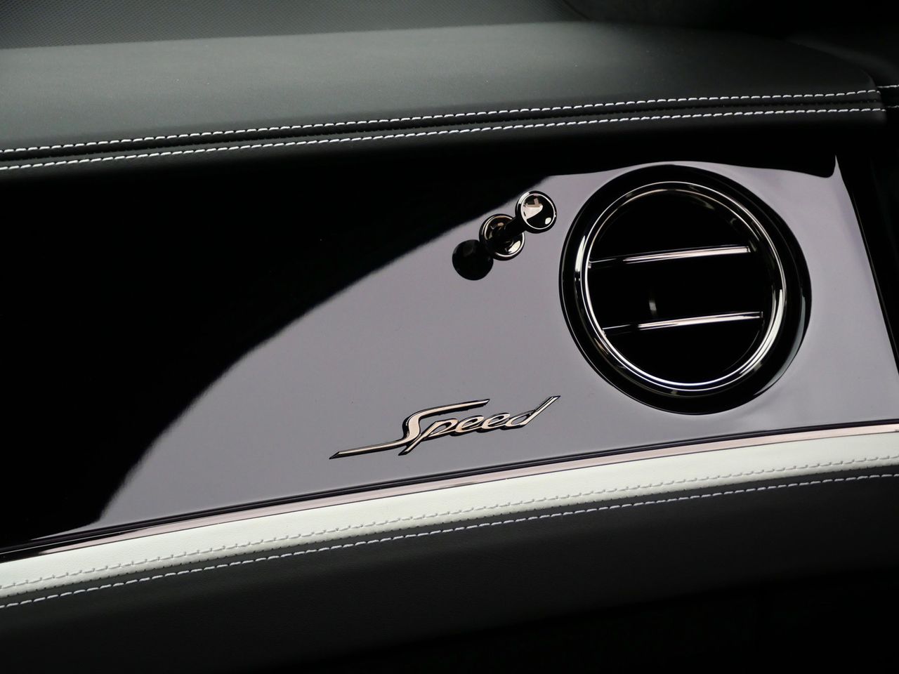 2025 Bentley Flying Spur Speed - Photo 25