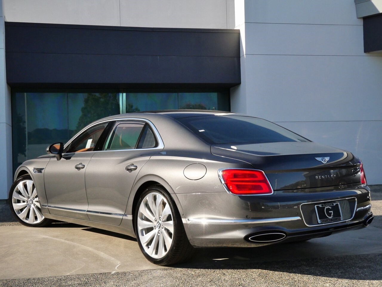 2026 Bentley Flying Spur photo 3