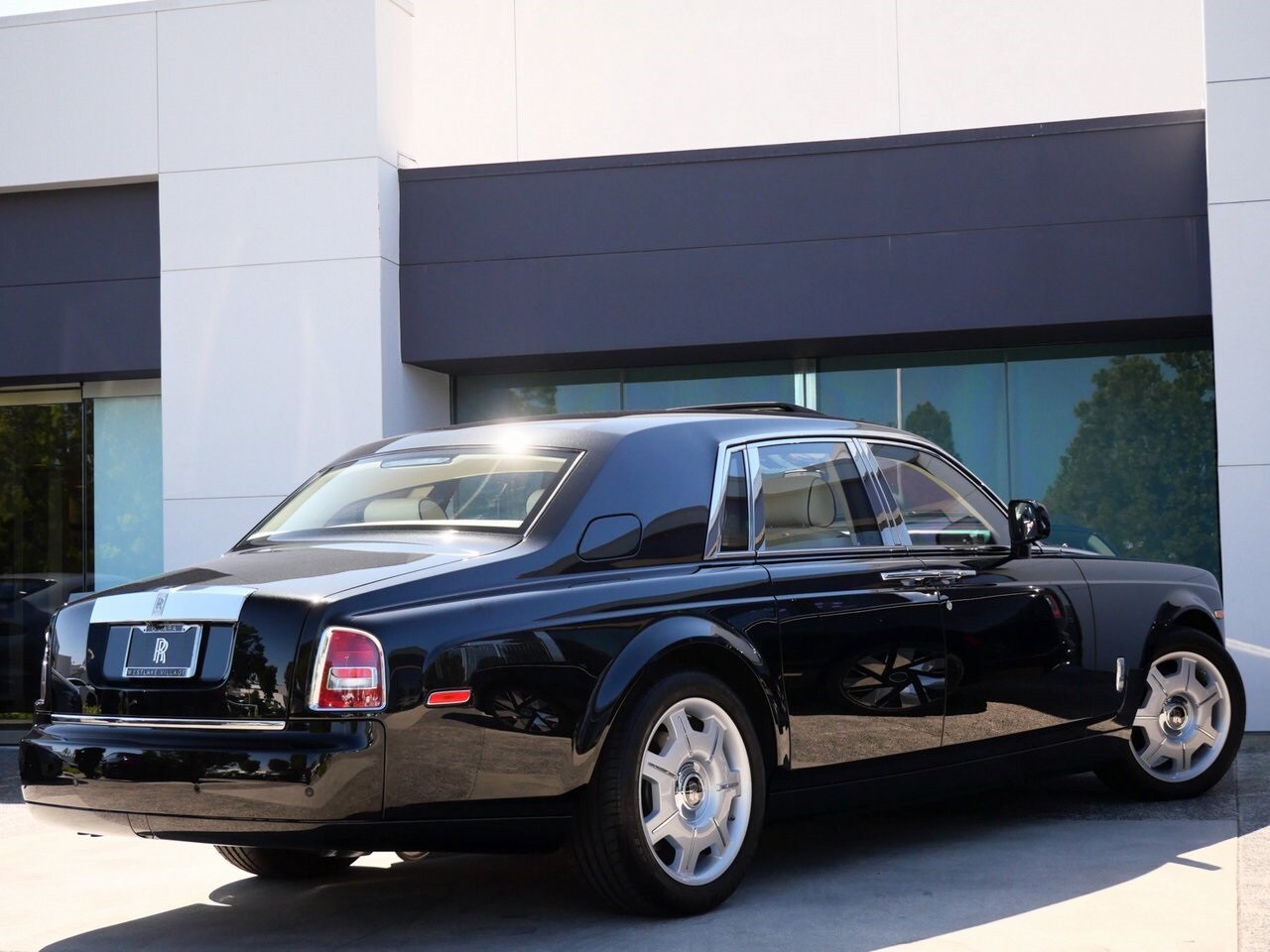 2015 Rolls Royce Phantom RR01 photo 2