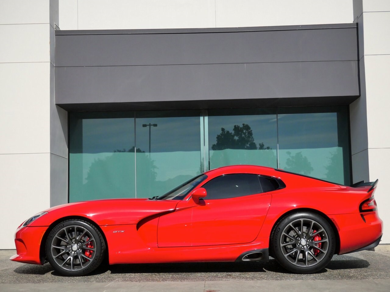 2013 Dodge Viper SRT10 Coupe photo 4
