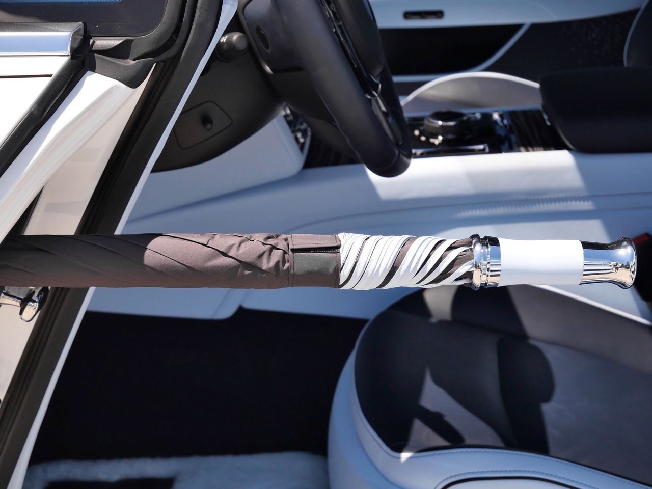 2024 Rolls-Royce Spectre photo 5