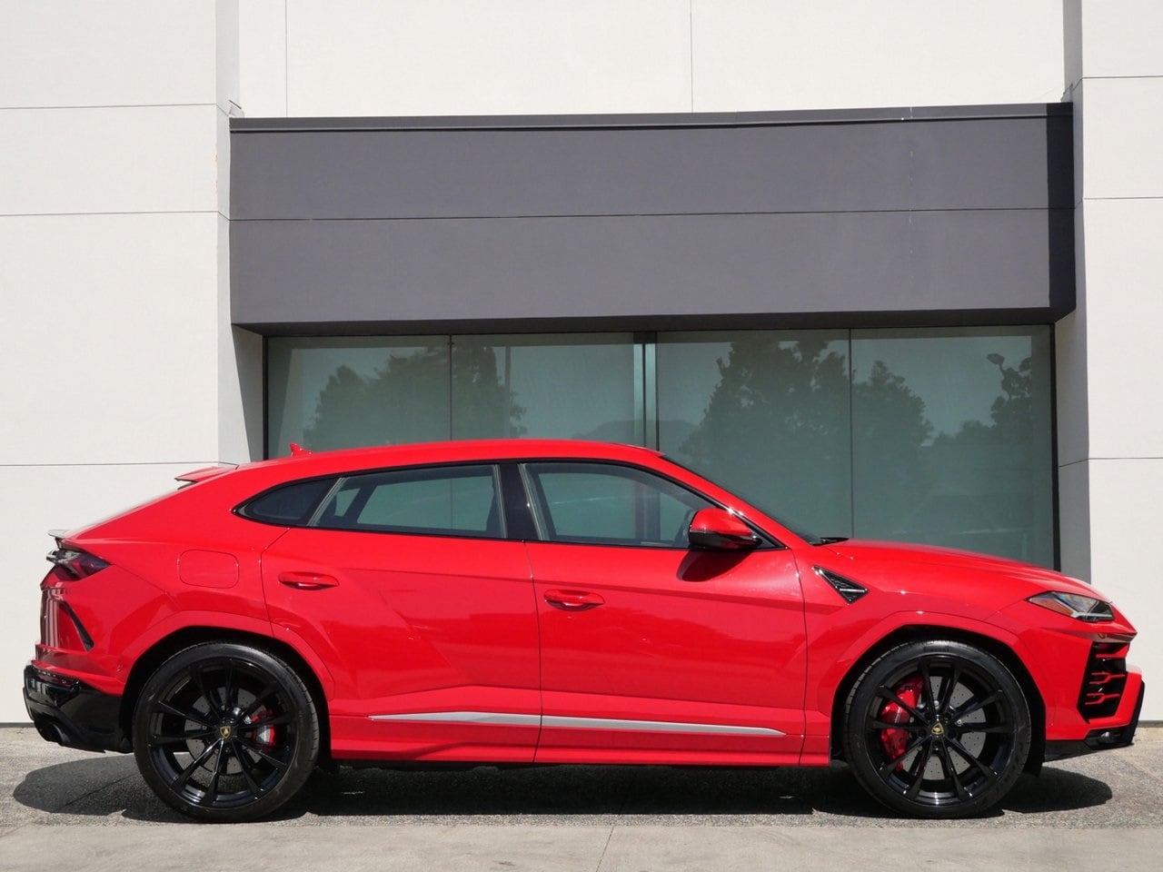 Certified 2021 Lamborghini Urus Pearl Capsule with VIN ZPBUA1ZL3MLA12724 for sale in Thousand Oaks, CA