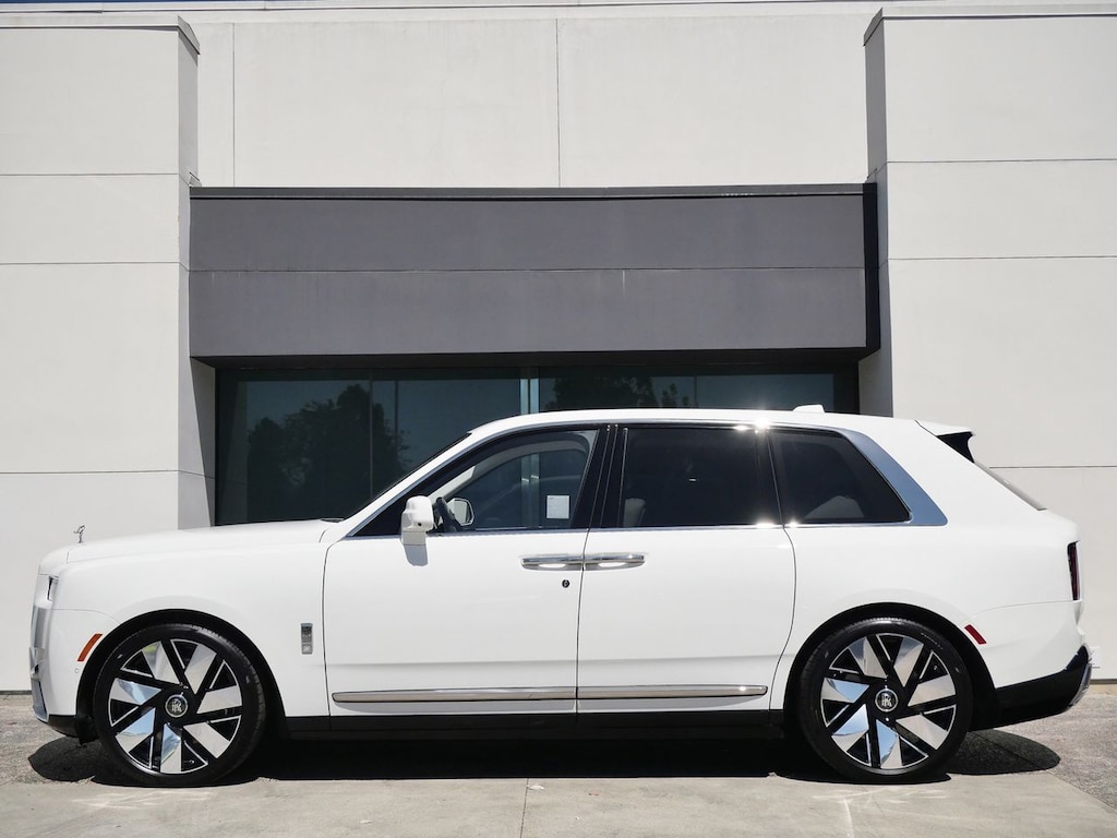 New 2027 Rolls-Royce Cullinan SUV
