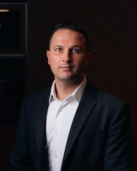 Staff member Victor Hatikyan from ID_4c5bdf