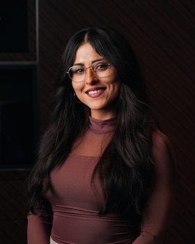 Staff member Corina Alvarez from ID_e29eee