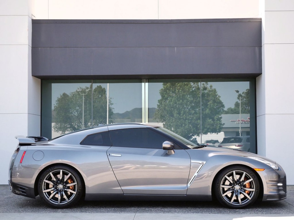 Used 2015 Nissan GT-R Premium Coupe