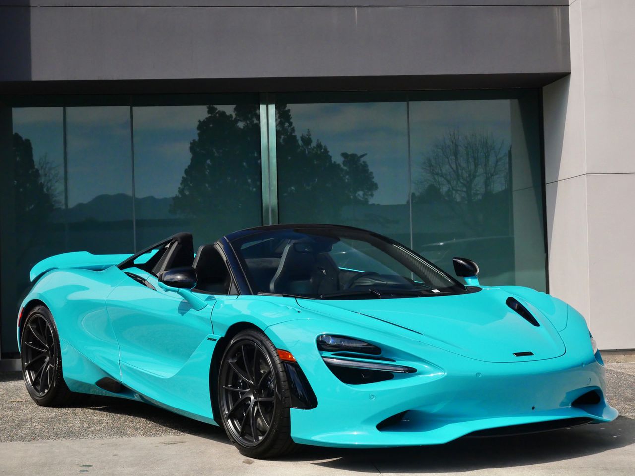 2026 McLaren 750S 4.0 V8 Spider's photo