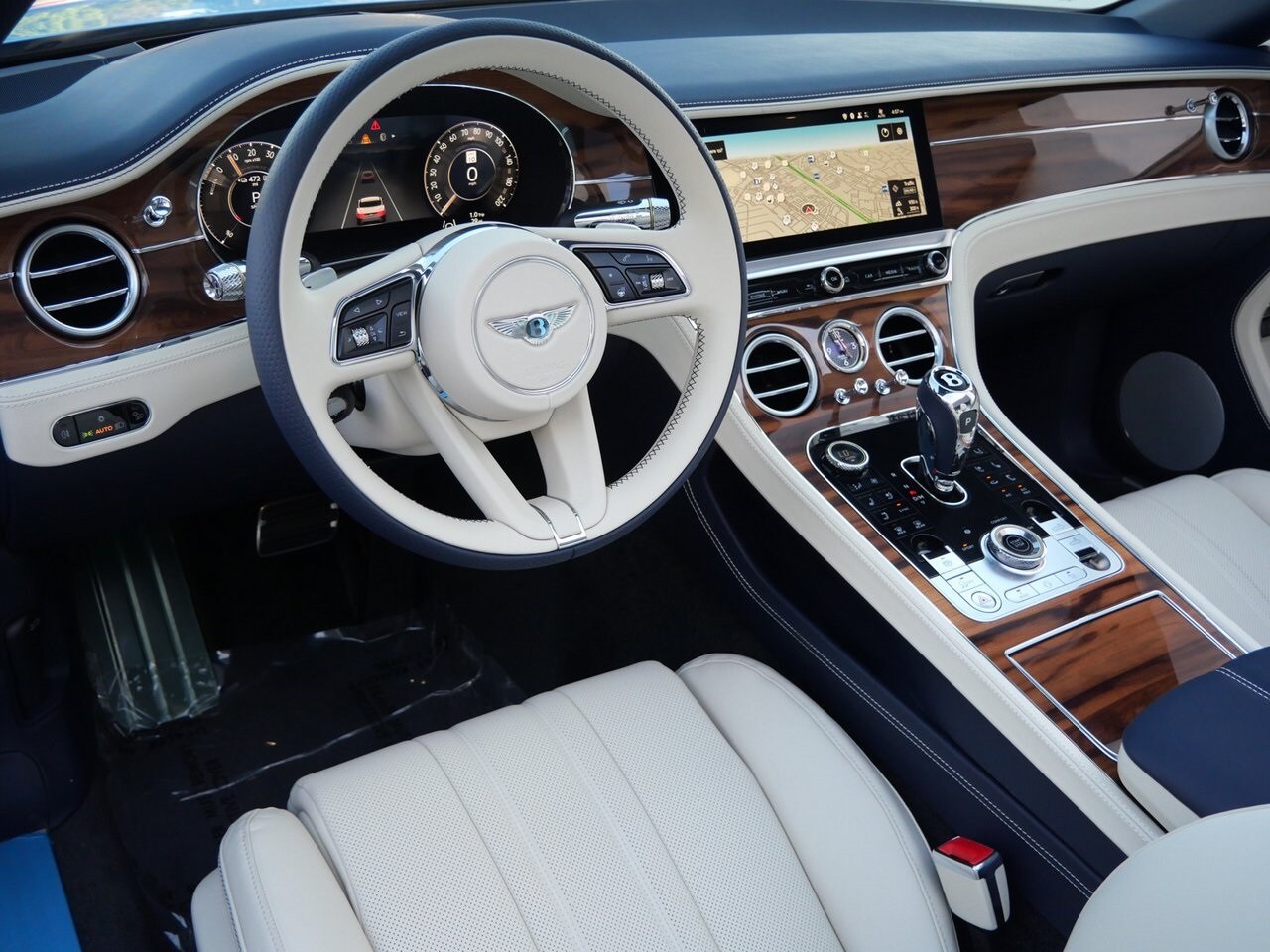 2026 Bentley Continental GTC photo 2