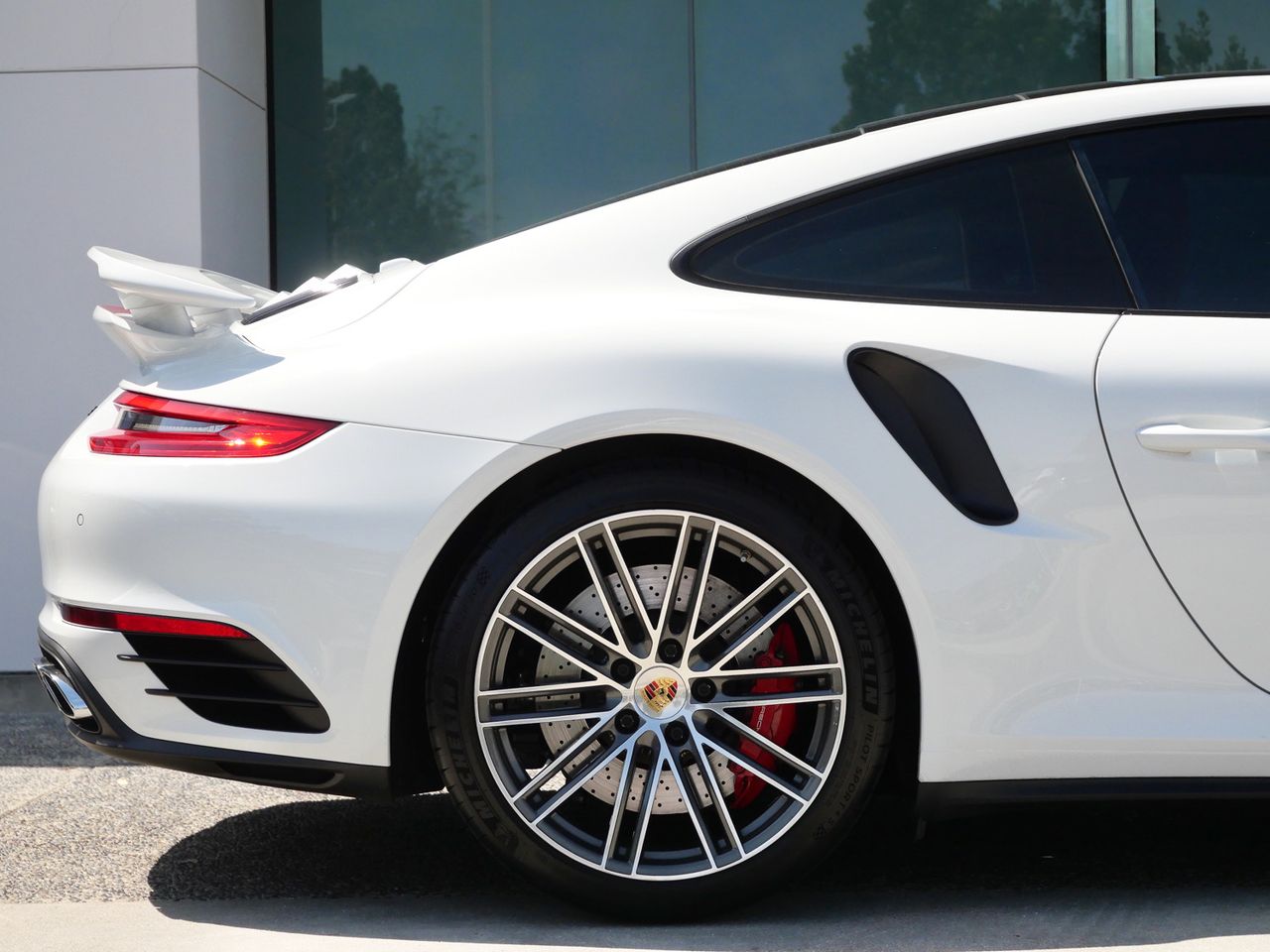2019 Porsche 911 Turbo photo 3