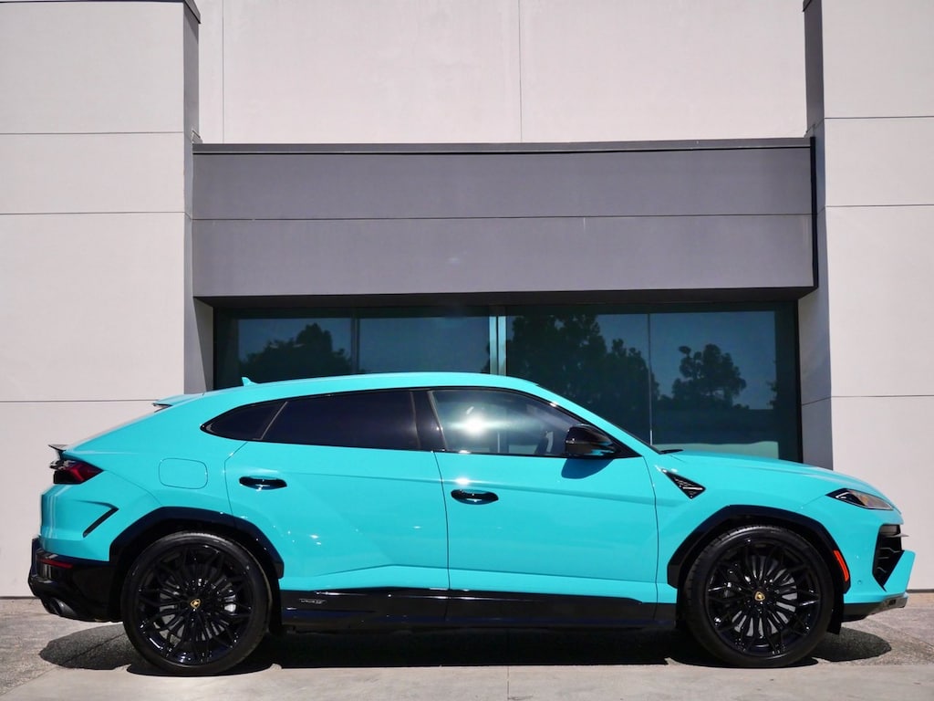 New 2025 Lamborghini Urus SE SUV