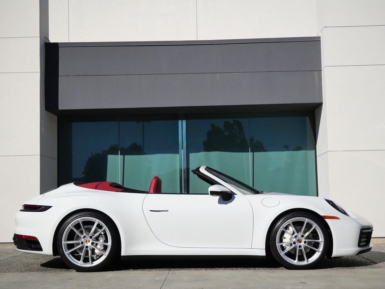 2021 Porsche 911 Cabriolet photo 4