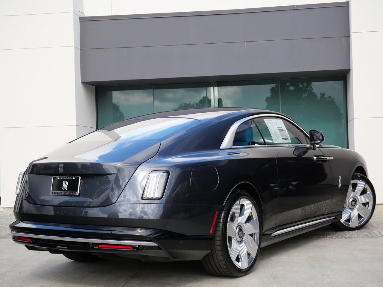 2026 Rolls Royce Spectre photo 2