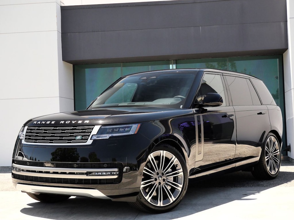 Used 2025 Land Rover Range Rover SE SUV