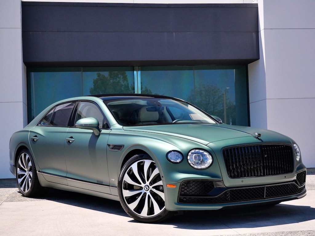 Used 2022 Bentley Flying Spur V8 Sedan