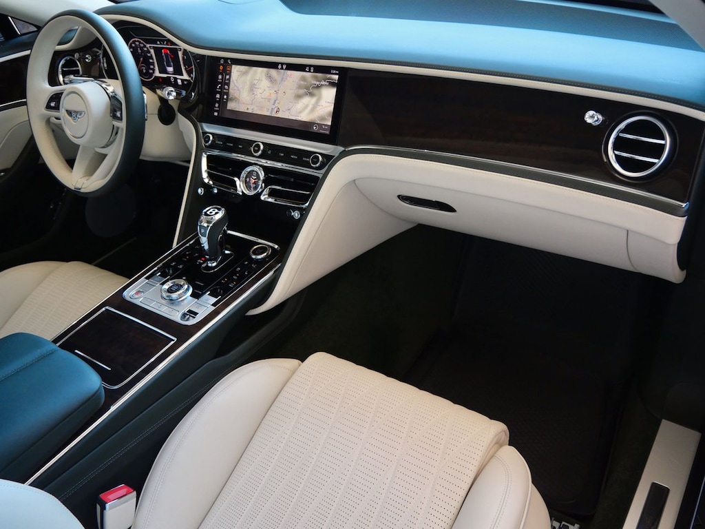 Used 2022 Bentley Flying Spur V8 Sedan