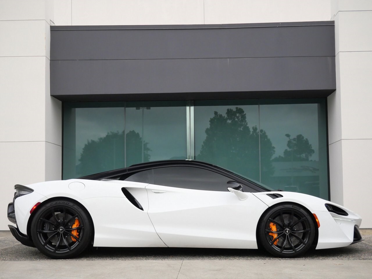 2024 Mclaren ARTURA photo 3
